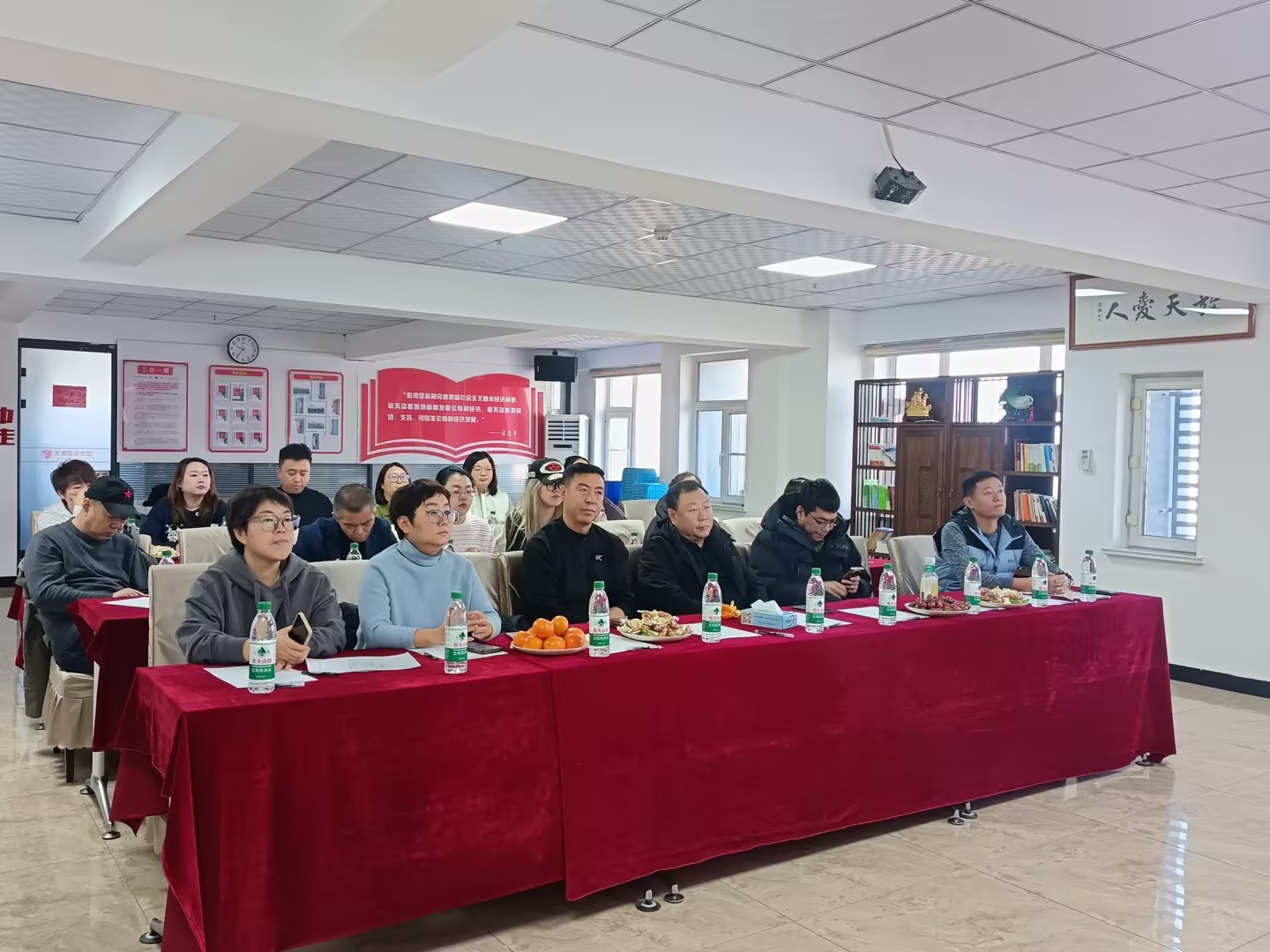 ec94b7d40f3facc020cb4c02ecf1119d_compress